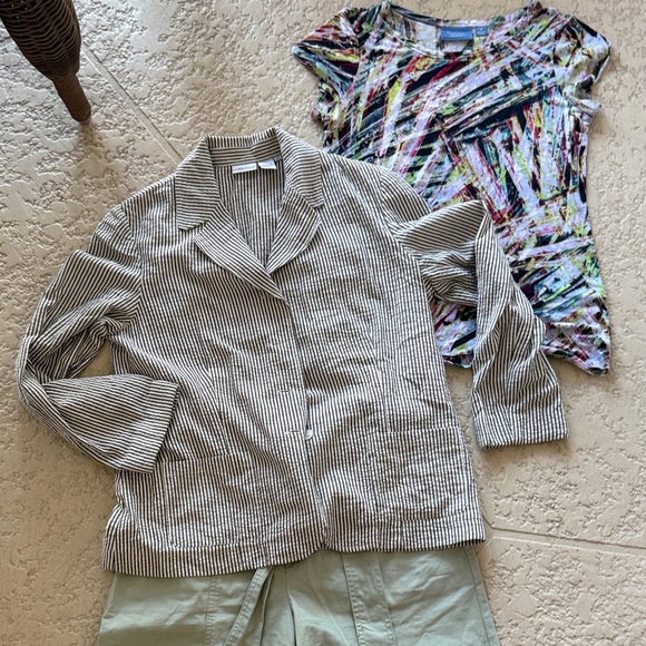 Spiegel Black and White Striped Jacket - Picture 8 of 8